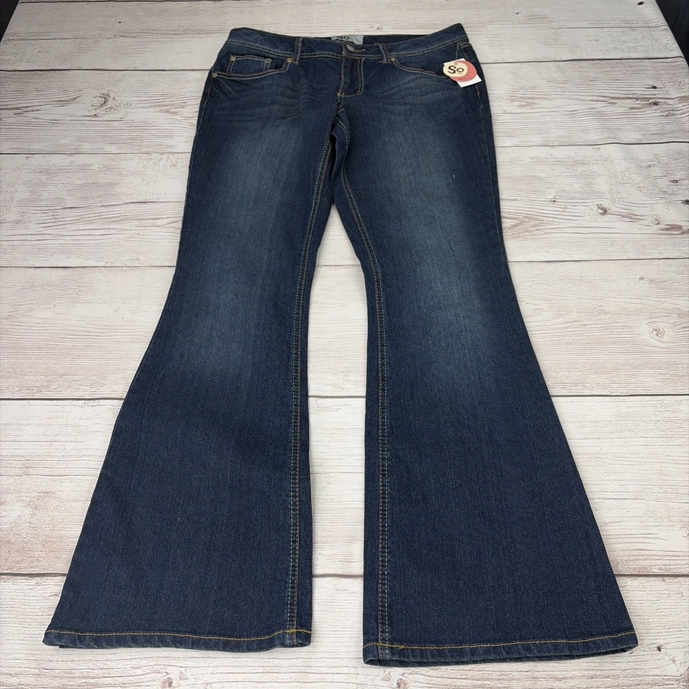 New SO Scorpio Flare Women's 13 Pants Stretch Dark Wash Blue Jean New With Tags
